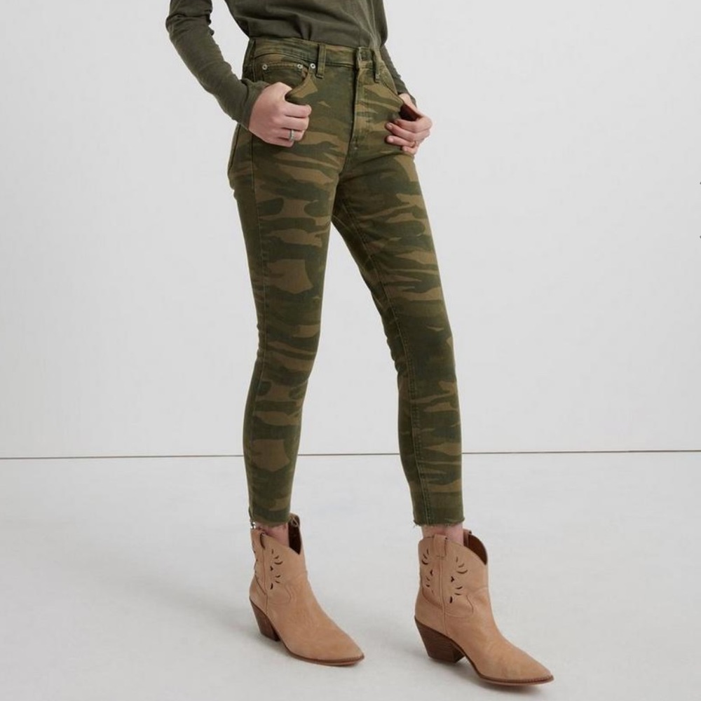Lucky Brand “Bridgette Crop” Jeans